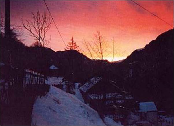 Winter sunrise in Trasquera