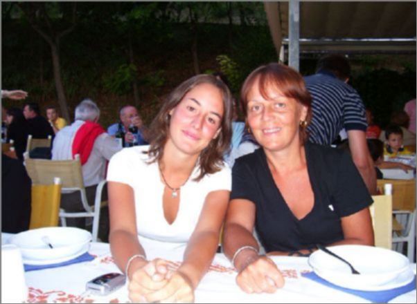 Lara Bellotti and her mom